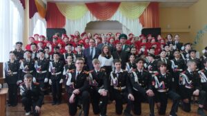 Принятие присяги кадетами и юнармейцами в Деденевской школе.