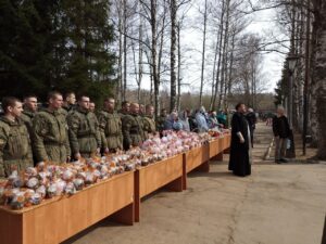 Пасха для военнослужащих в Дубровках