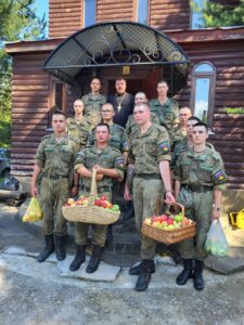 Преображение Господне и акция "Яблоки для солдат" в Свято-Духовском храме деревни Дубровки.